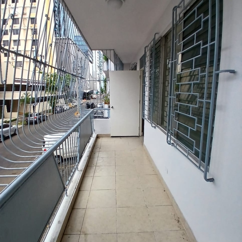 foto del balcón ilustrativa.